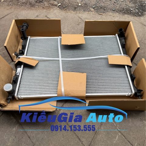 Két nước Kia Forte 2008-2013