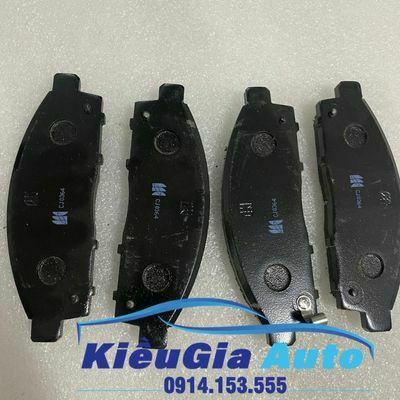 Bố thắng trước Mitsubishi Zinger