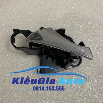 Tay mở của trong Daewoo Nubira