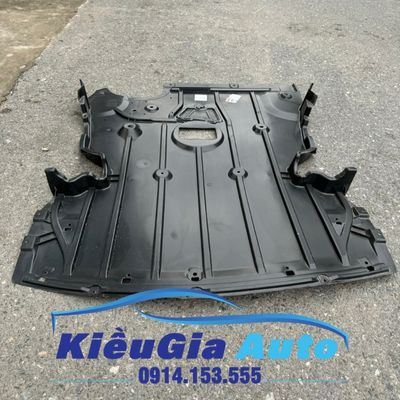 Chắn bùn gầm máy BMW 318i E90 2005-2012