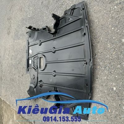 Chắn bùn gầm máy BMW 335i E90 2006-2012
