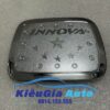 Ốp mạ nắp bình xăng Toyota Innova 2006-2015