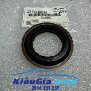 Phớt láp phải Hyundai Verna 2008-2010