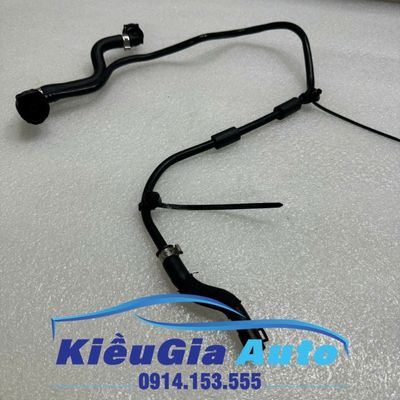 Ống nước vào bình nước phụ Mercedes C250 W205 2014-2018