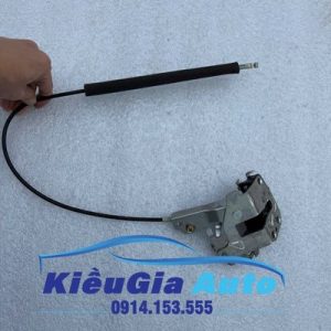 Ổ khóa ngậm cửa lùa giữa Toyota Hiace 2005-2014