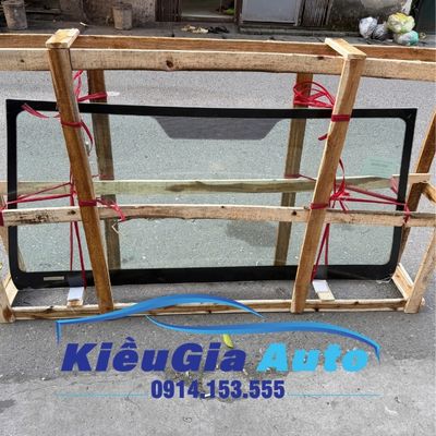 Kính chắn gió trước Ford Everest 2005-2015