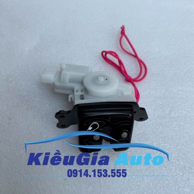 Ổ khóa ngậm cốp sau Toyota Corolla Cross 2020-2026