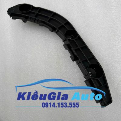 Tai cài cản trước Toyota Innova 2012-2015